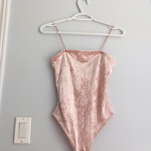 pink spaghetti strap shirt - Picture 1 of 2